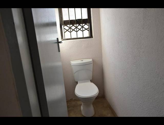 3 BEDROOM HOUSE FOR SALE IN SOSHANGUVE VV